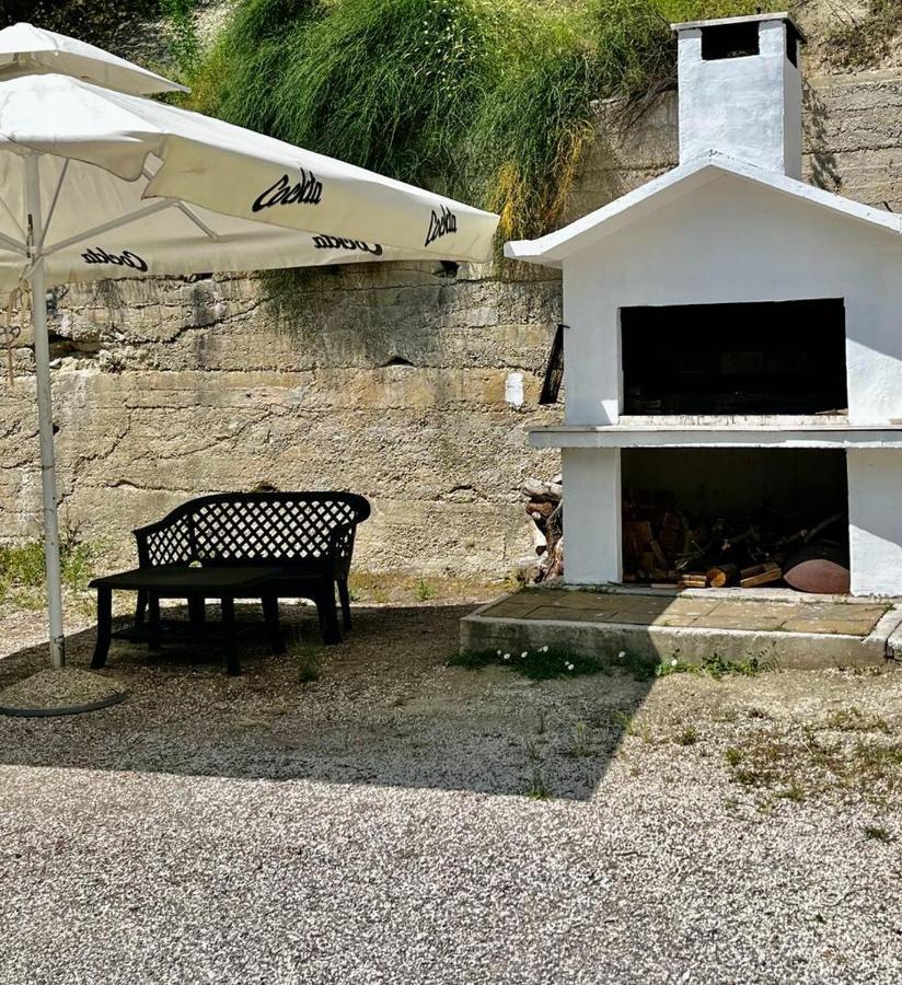 Apartmani Branko Vojnovic Omiš Exterior foto