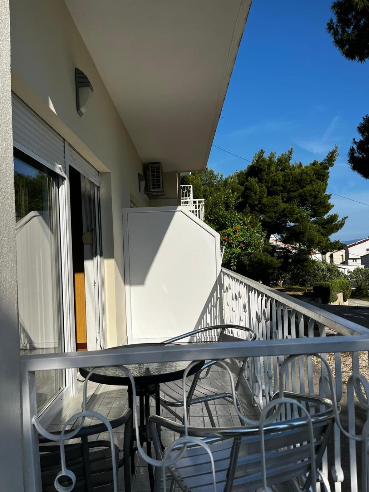 Apartmani Branko Vojnovic Omiš Habitación foto